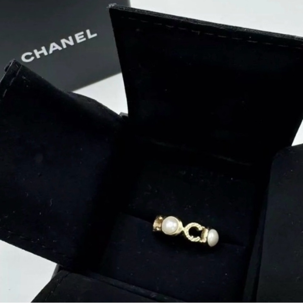 Chanel Faux Pearl COCO Logo Ring - sz 6.5